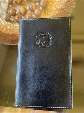 Hunting World Authentic Black Bifold Long Wallet